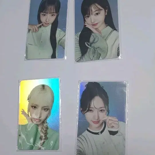 ํํ์กด์ค ์์ด๋ธํฌ์นด 4์ฅ์ผ๊ด