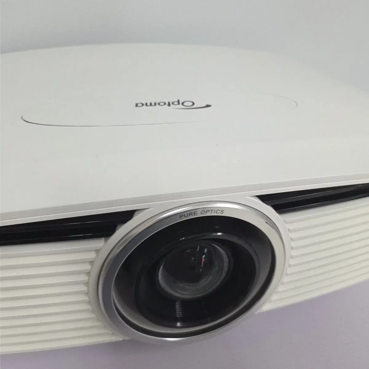 옵토마 Optoma ZU500T 레이저 프로젝터 판매