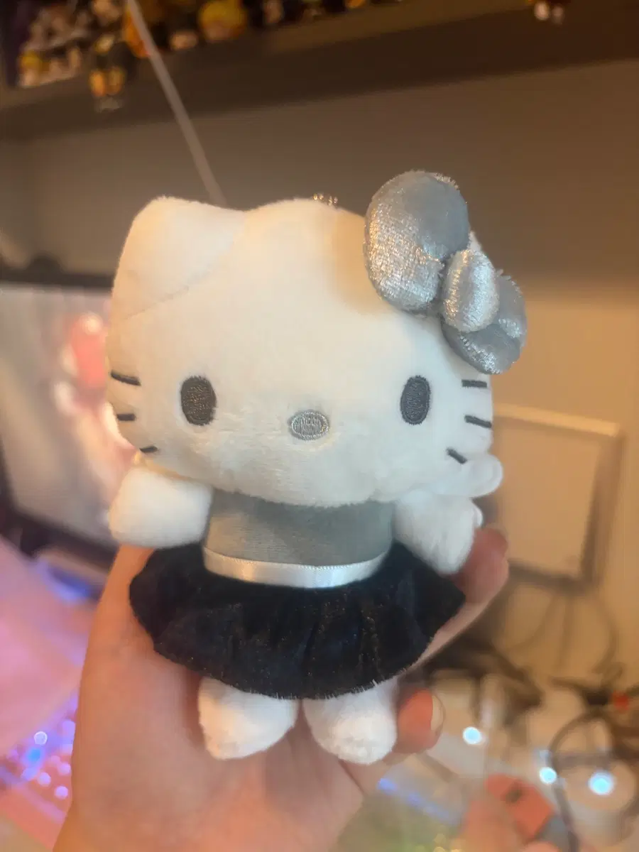 홍콩한정 블랙천사키티 마코