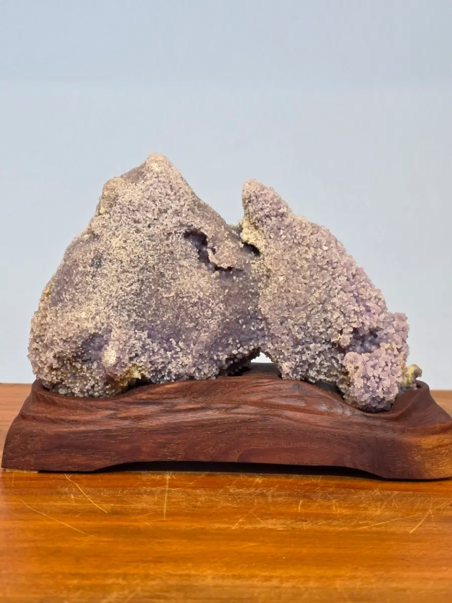 26073005 좋은 기운을 내뿜는 포도마노석 광물 수석 팝니다