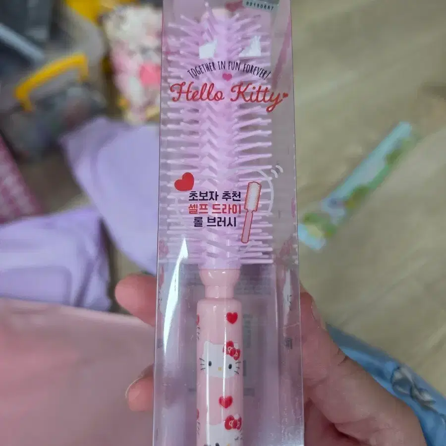 헬로키티 롤 브러시 핑크