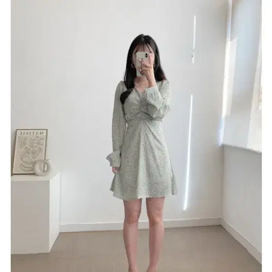 잔꽃무늬 플레어 원피스 그린