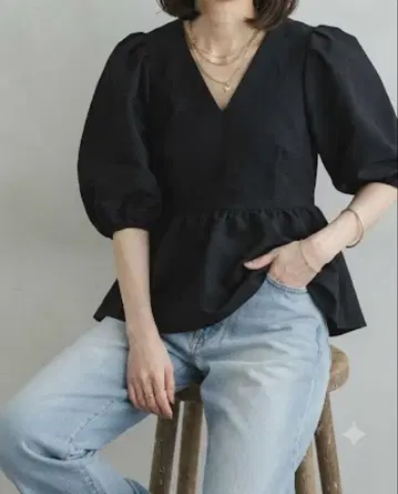 noble 시어 노이즈 자카드 블라우스 블랙