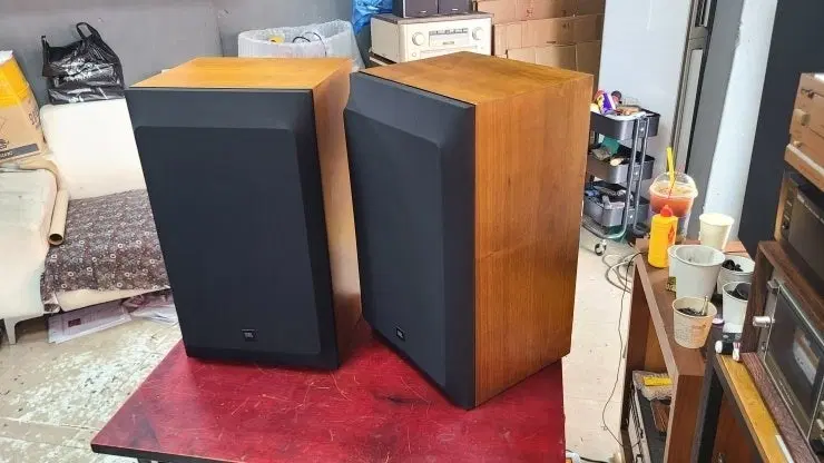 JBL L112