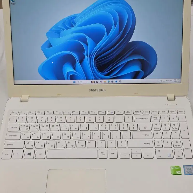 삼성 노트북5 15.6인치 i5 940MX 게이밍 노트북