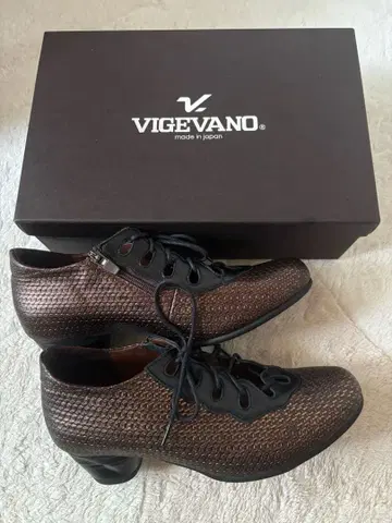 [미사용 새상품] VIGEVANO 비제바노 펌프스 23.5cm 4E 폭넓음