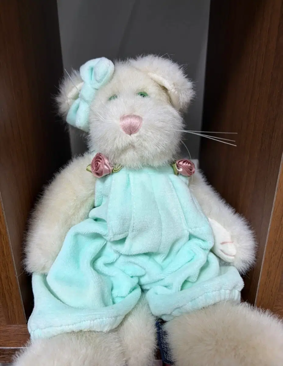 빈티지 보이즈베어 민트 점프슈트 고양이 인형