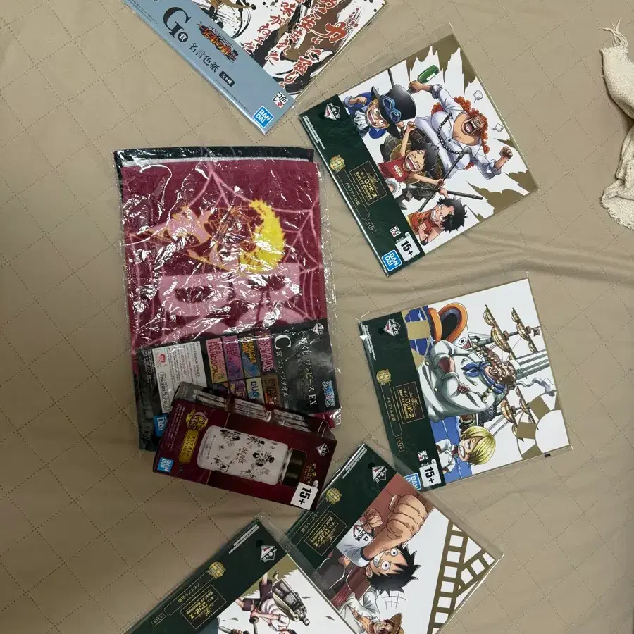 원피스 굿즈 일괄 판매 (이치방쿠지,타월,텀블러)