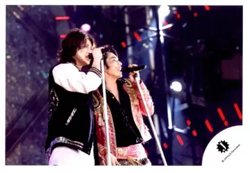 아라시/KAT-TUN 08-09년 카운트다운 콘서트 마츠모토 준/아카니시 진 공식 사진 *1장
