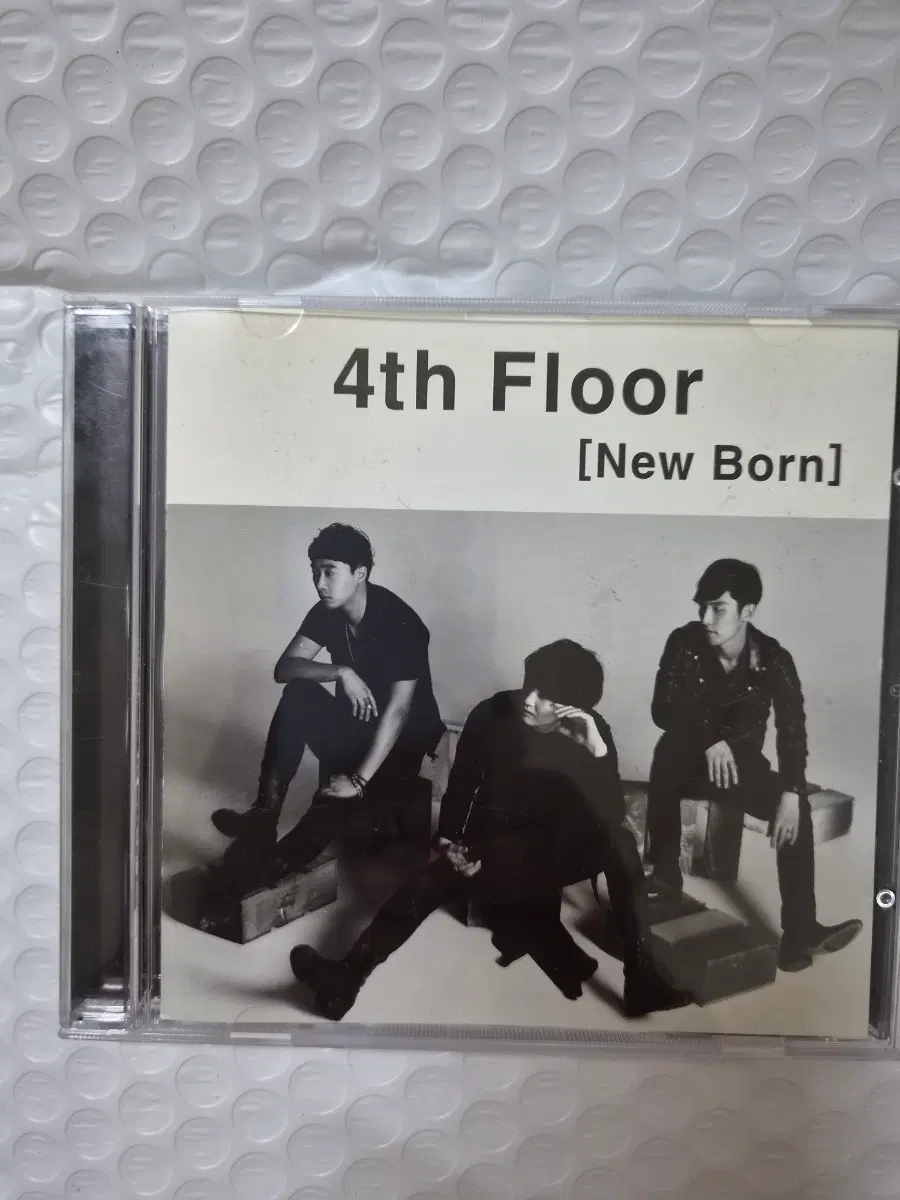 버즈의 손성희 4th Floor (New Born) cd 깨끗합니다