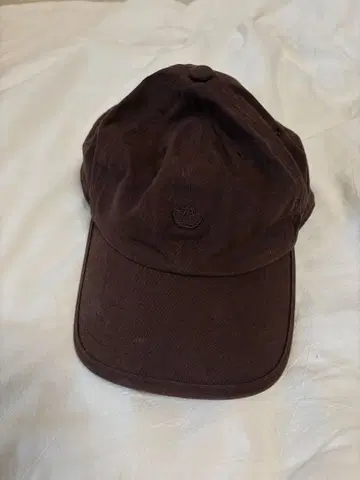 adidas 캡 브라운