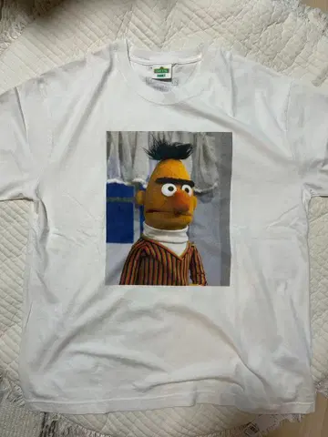 SESAME STREET 버트 티셔츠