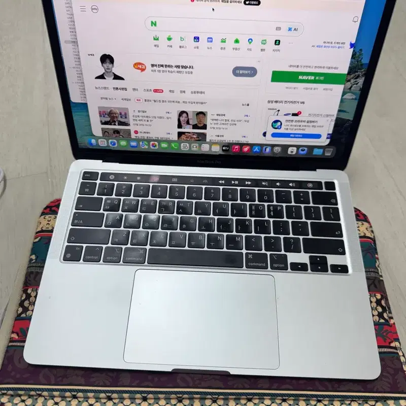맥북프로 M2 13인치 16메모리업 256GB 베터리90%