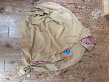 SANTA CRUZ 스크리밍 핸드 후드티 베이지