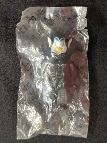 MEDICOMTOY KUBRICK 글리코맨과 비스코 군 & 울트라맨 메피라스 외계인