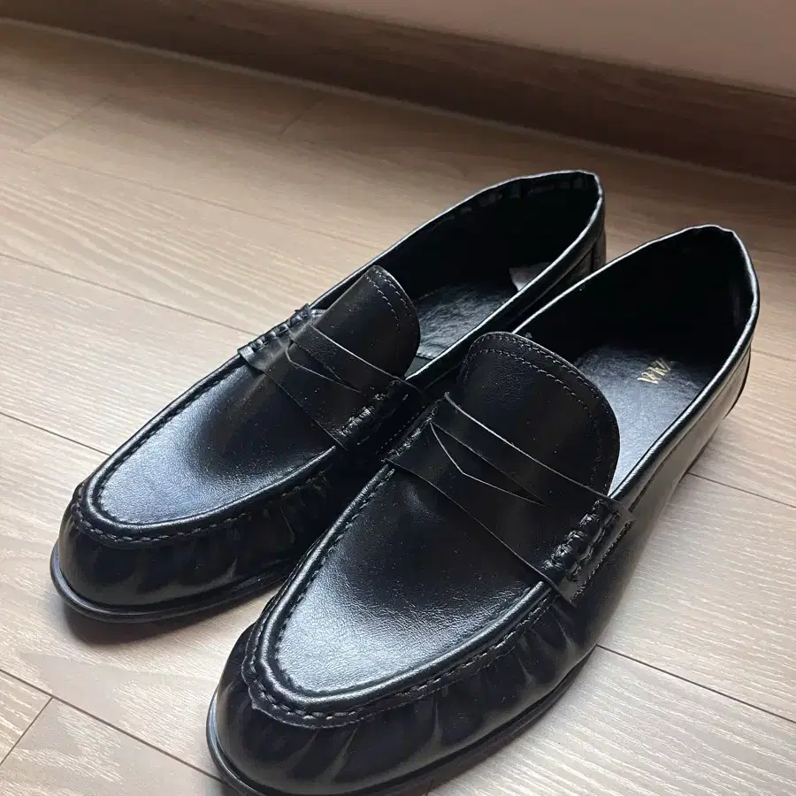 자라 페니 로퍼 260
