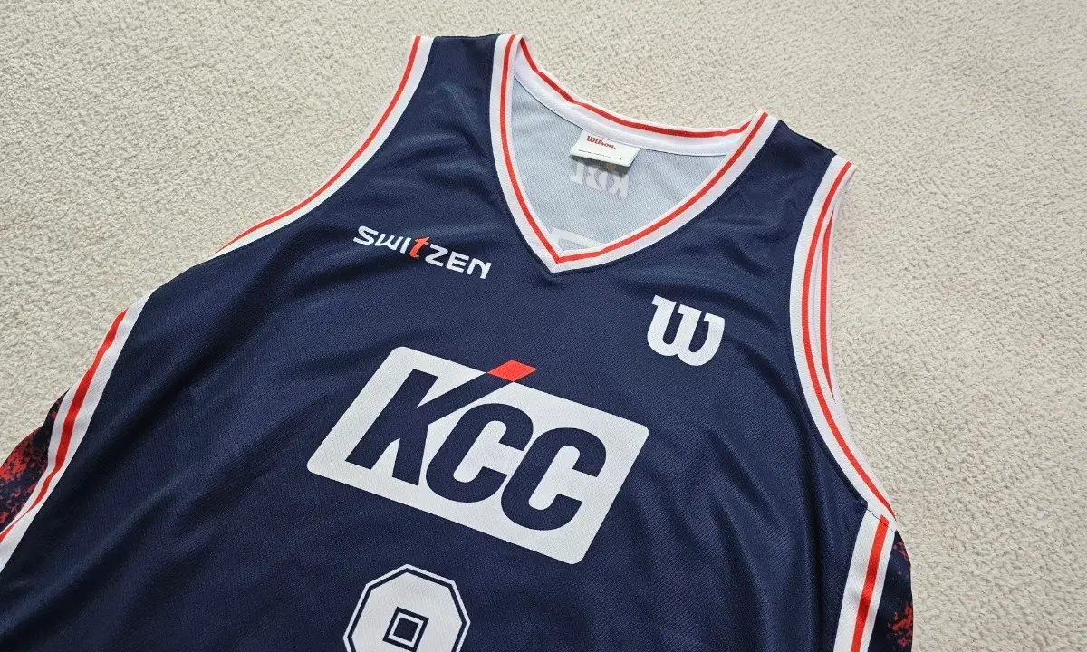 25-26 KCC 이지스 홈 송교창 전사 유니폼
