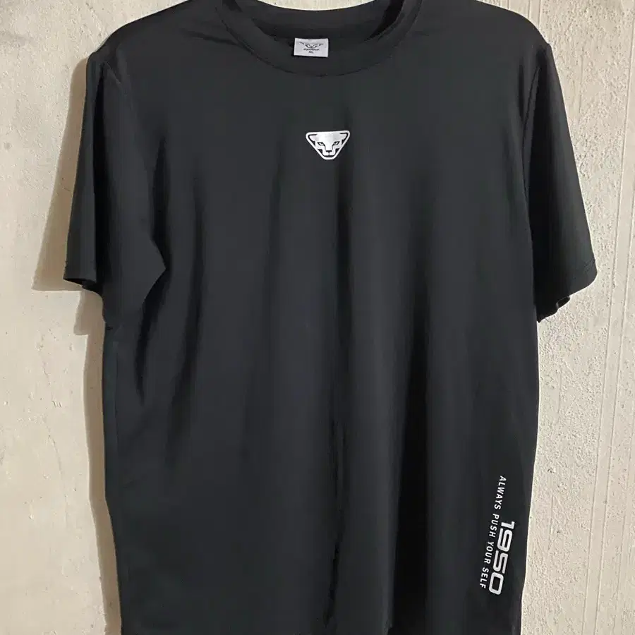 Dynafit 짧은 티셔츠 XL 사이즈