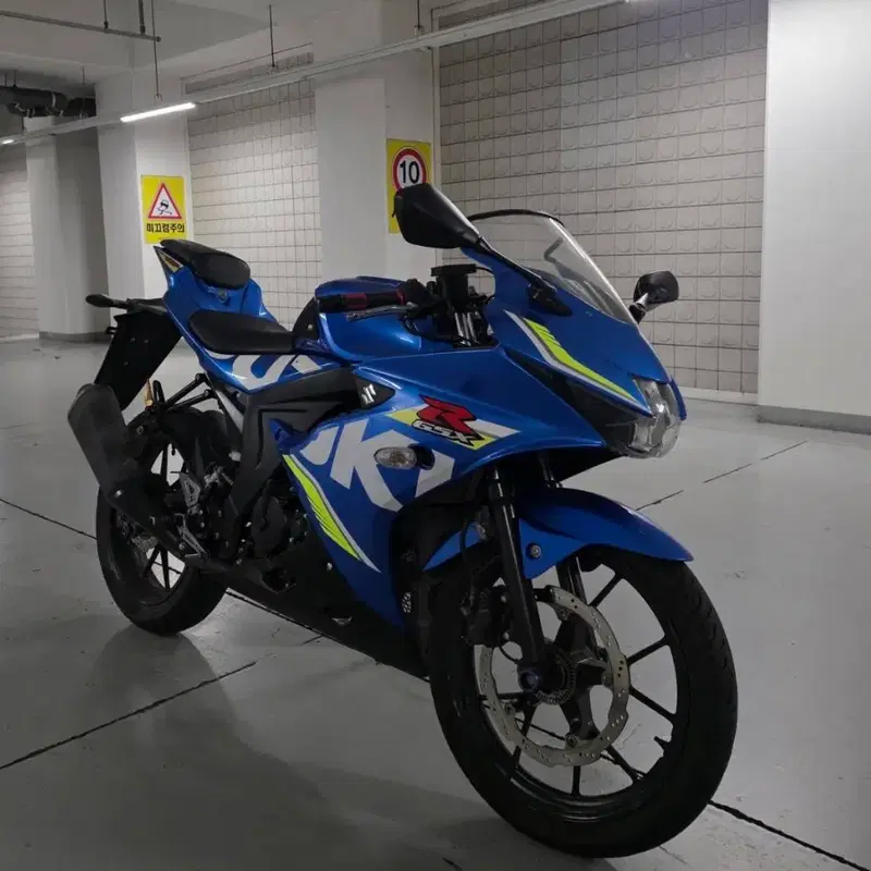 스즈키 GSX-R125 18년식 팝니다 gsxr125