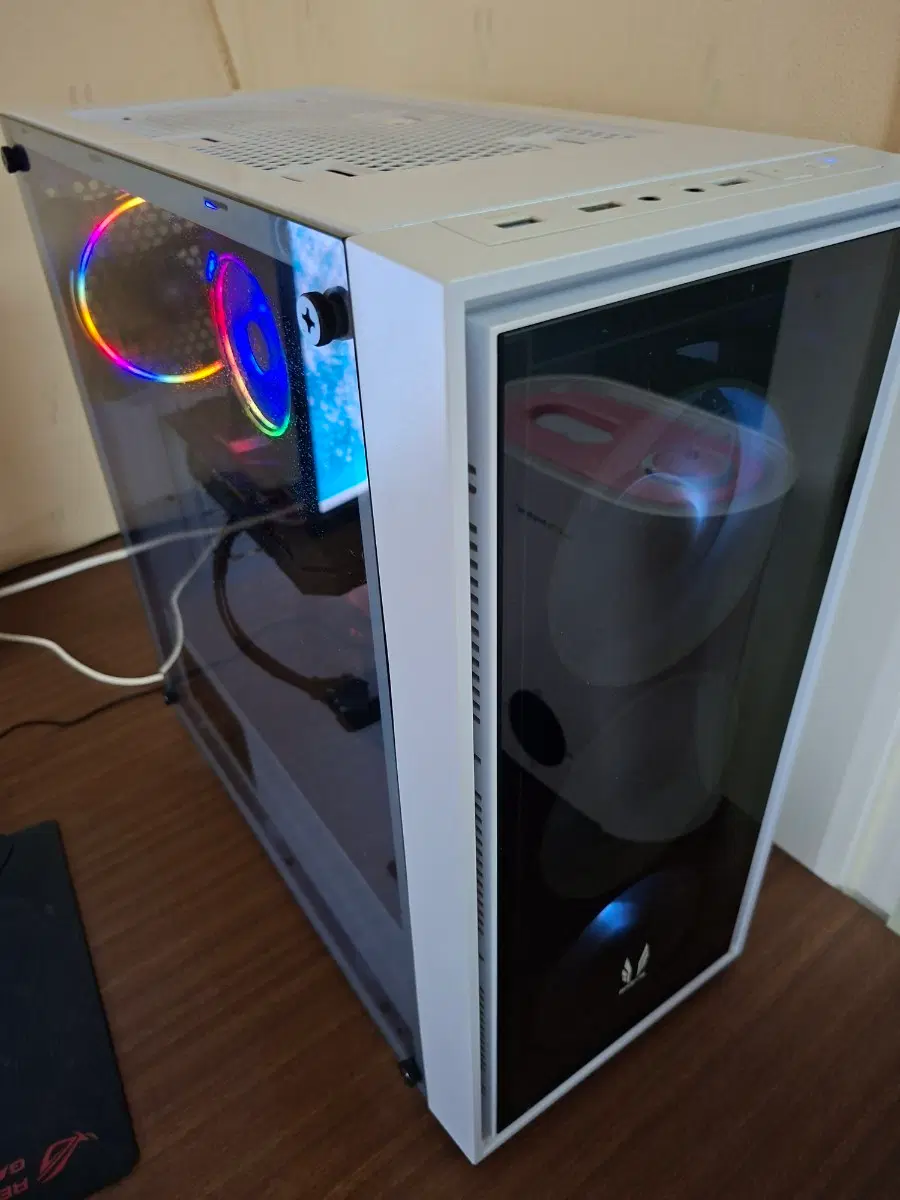 라이젠7 2700x rtx2060 게이밍 pc 데스크탑 컴퓨터 본체 처분!(윈도우 정품) 서비스o