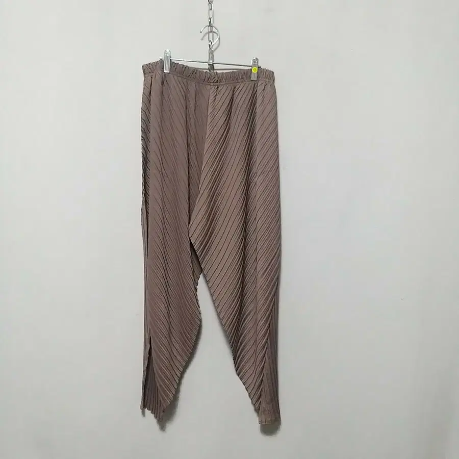 마109 플리츠바지