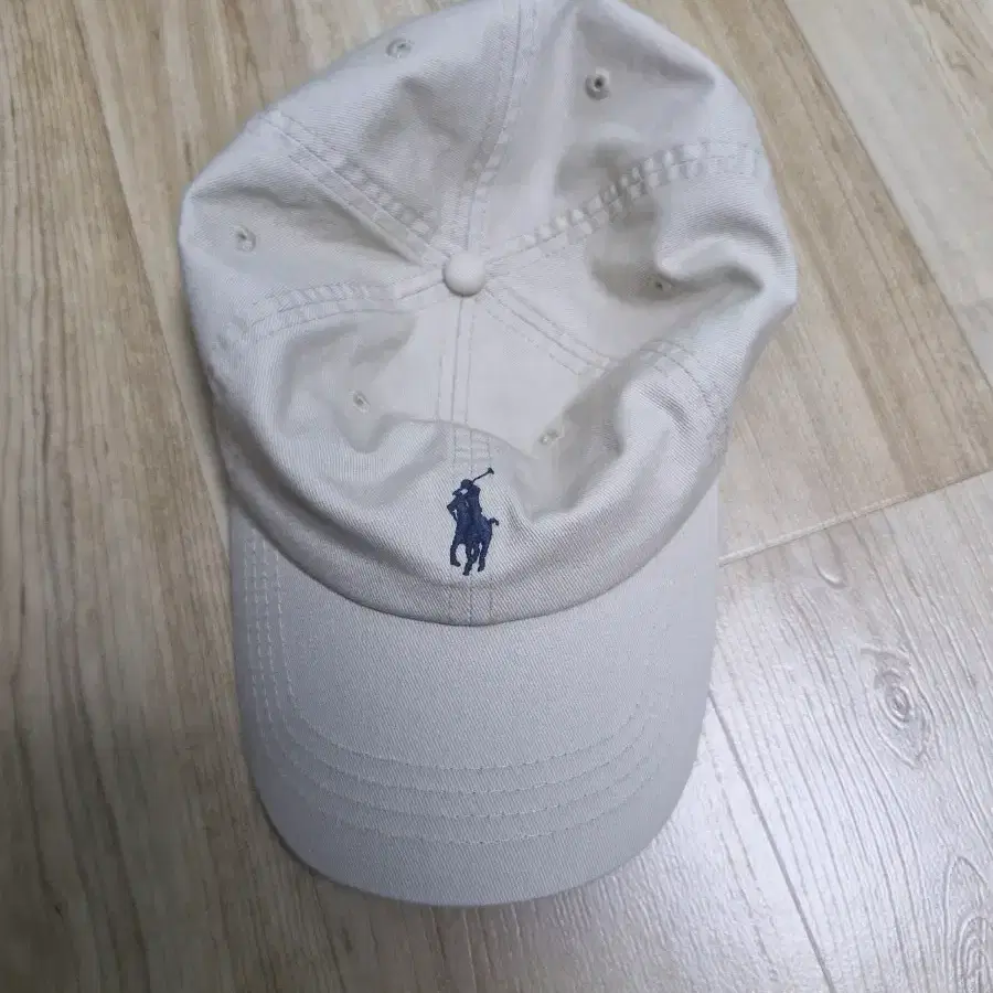 폴로 볼캡