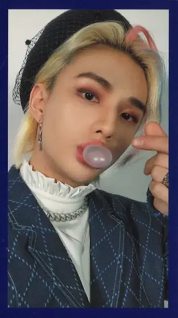 StrayKids Circus Hyunjin 트레이딩 카드 파랑 테두리