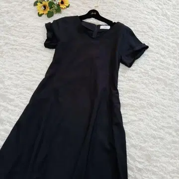 새상품급 슬로브 이에나 린넨 스키퍼 비대칭 원피스