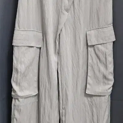 자라(ZARA) 비대칭 나일론 랩 카고 팬츠