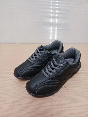 미사용 23.5cm 던롭 스니커즈 워킹화