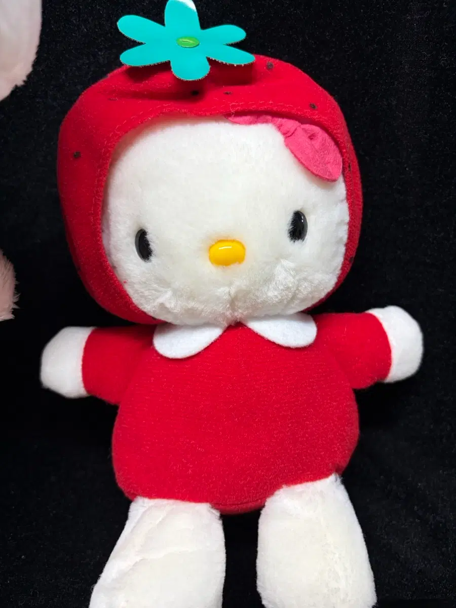 (이번주까지만 이가격) 고전 헬로키티 딸기 인형