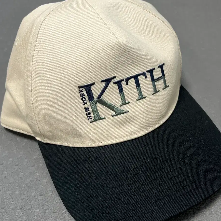 Kith 모자