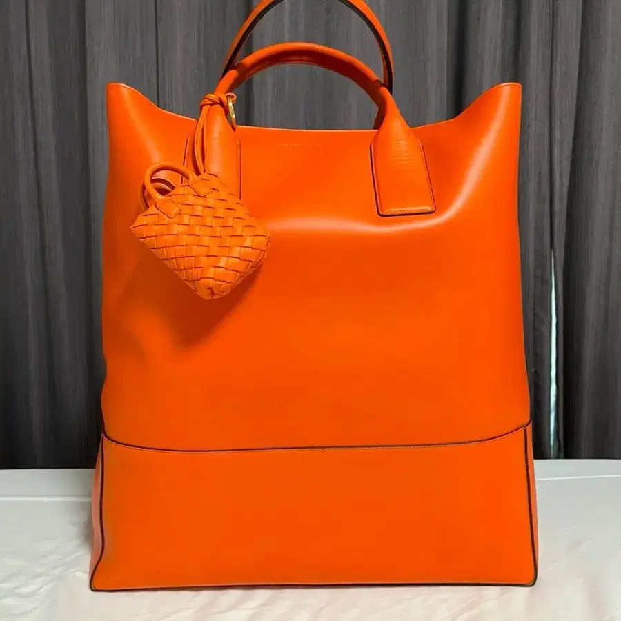 보테가베네타 토트백 오렌지