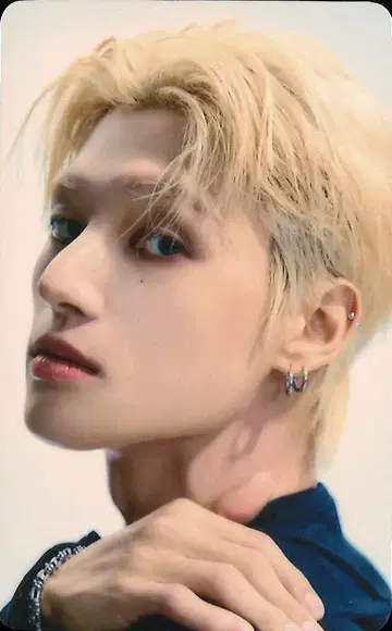 ATEEZ TOWER RECORDS WOOYOUNG Ashes to Light