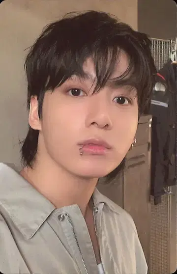 BTS JUNGKOOK GOLDEN