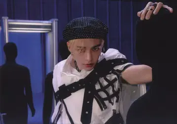 StrayKids ODDINARY Hyunjin 미니 포스터