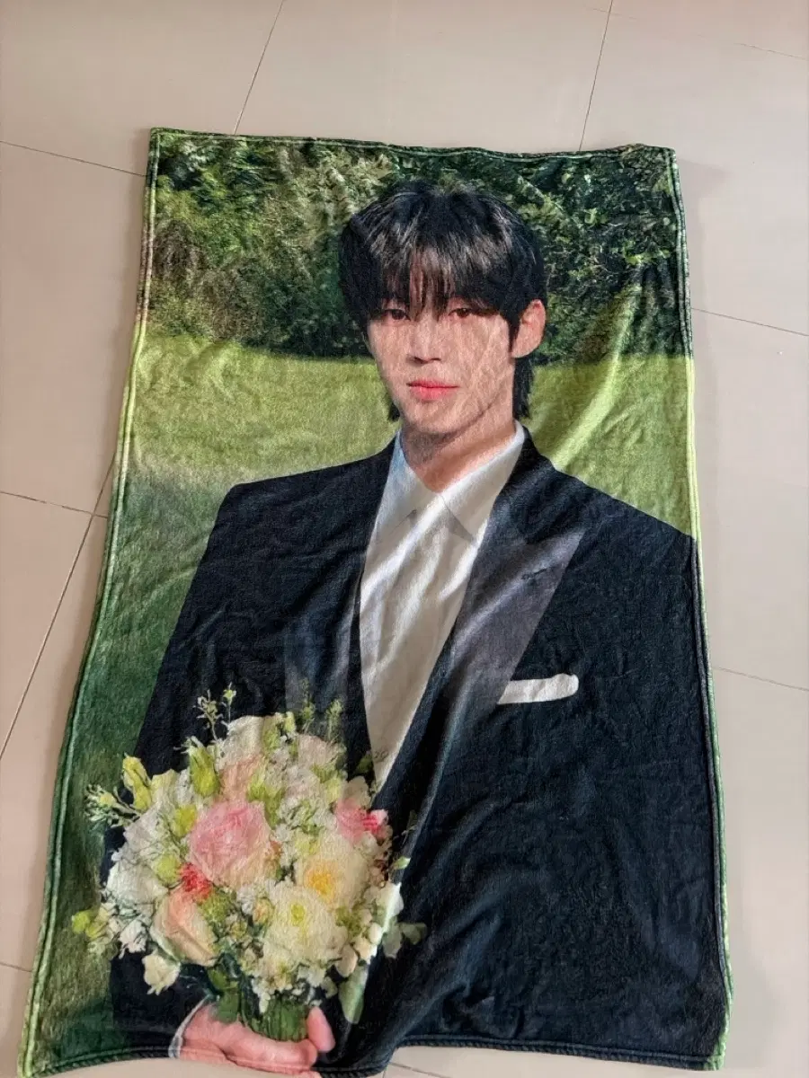 투어스 도훈 담요