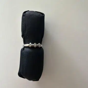 플라워 모티브 다이아몬드 반지