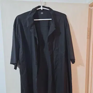 UNIQLO 반팔 셔츠 XL 사이즈 블랙 3개
