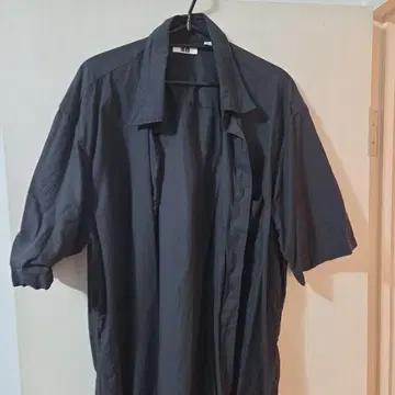 UNIQLO 반팔 셔츠 XL 사이즈 블랙 3개