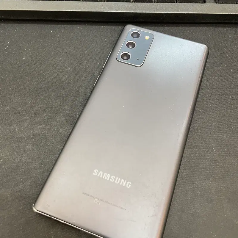 갤럭시노트20 그레이 256GB 상태좋은 중고14만팝니다.