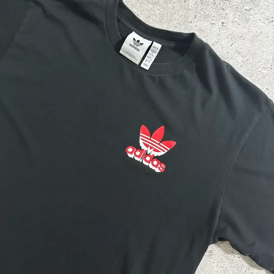 adidas 블랙 3D 트레포일 그래픽 반팔 티셔츠/097