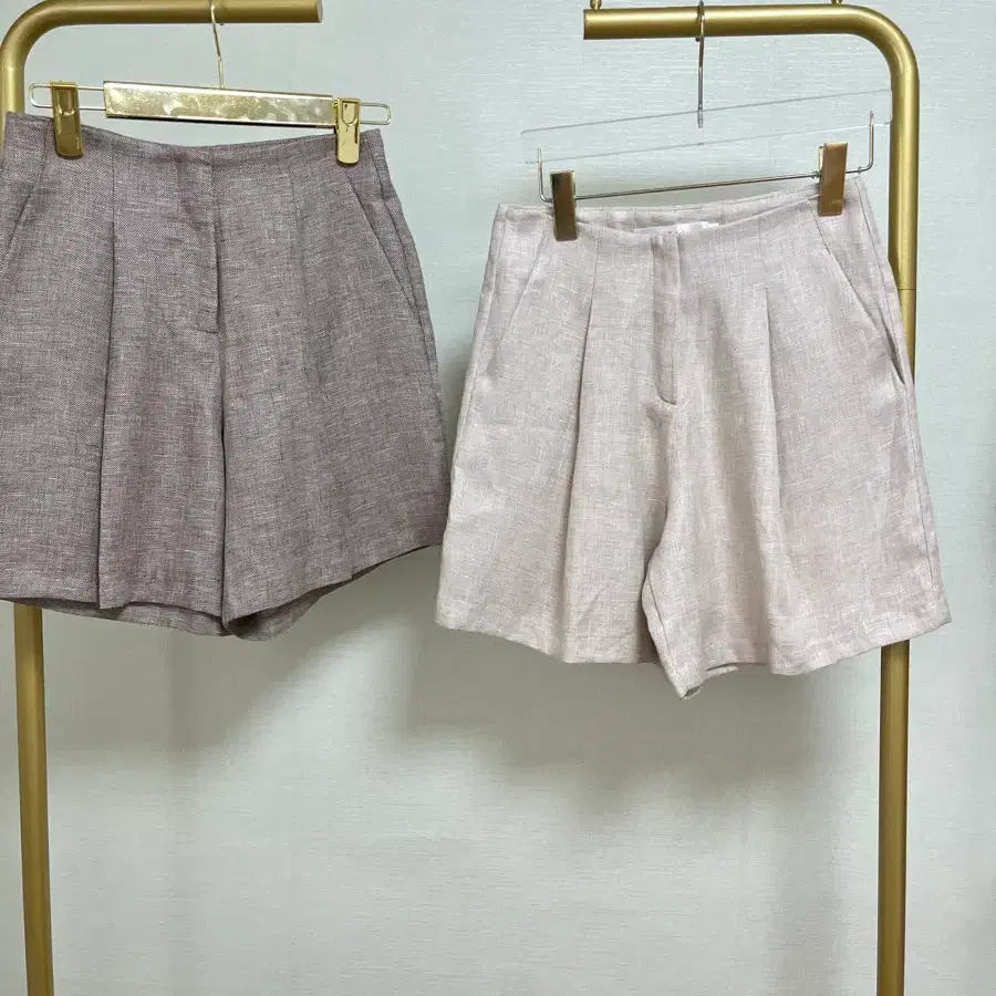 비바즈린넨핀턱반바지(오트밀S)