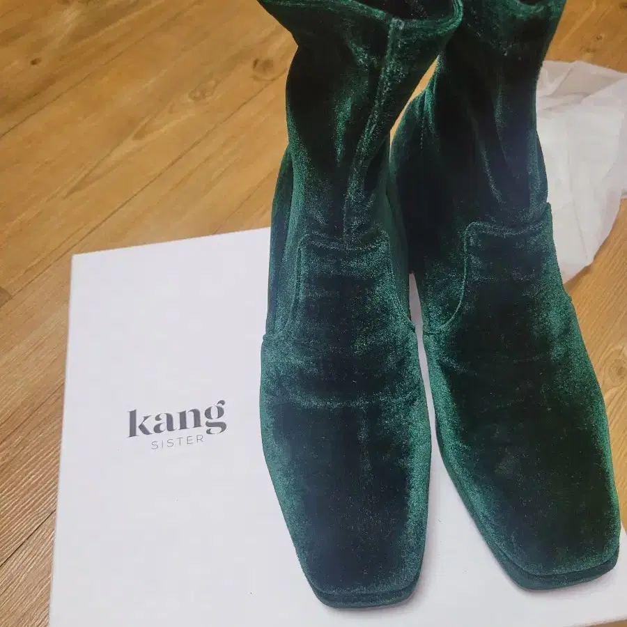 캉시스터 그린 벨벳 앵클 부츠