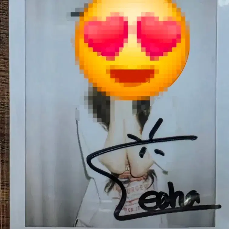 퀸즈아이 260720 에버라인 대면 친필사인폴라 서하