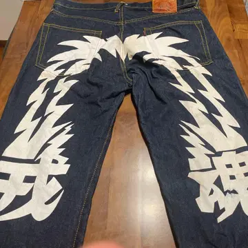데님 팬츠 번개 한자 프린트