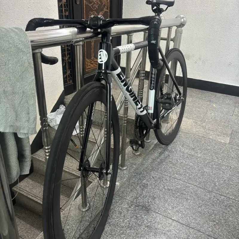 엔진11 네온차콜 반차 판매합니다