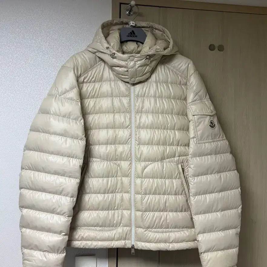 [5] 몽클레어 라우로스 경량 패딩