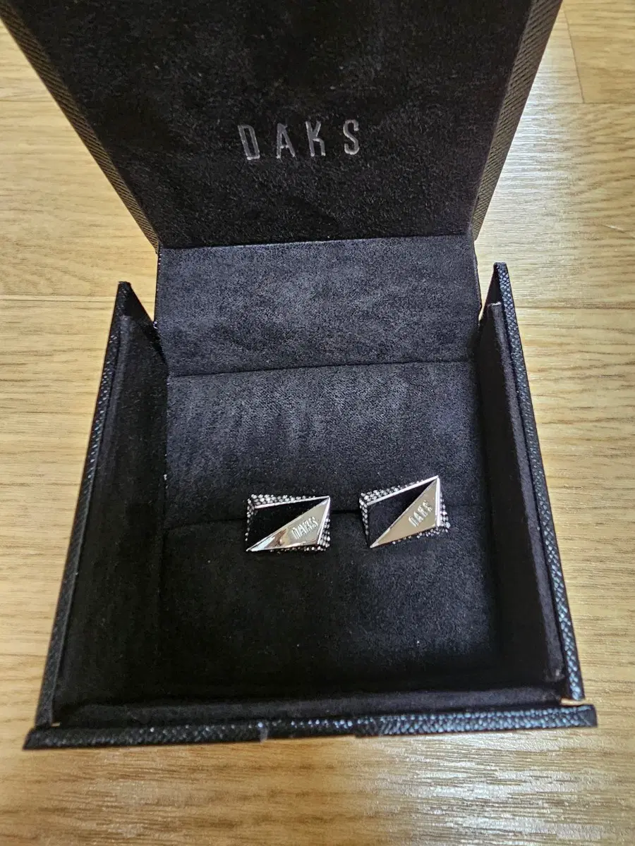 새상품 닥스 커프스