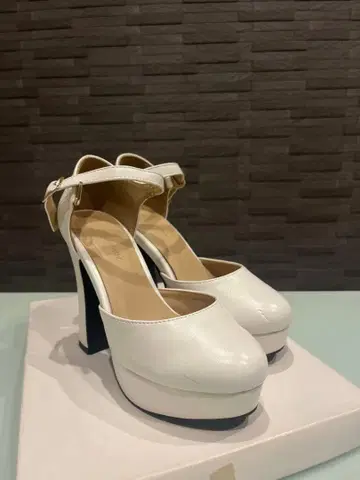 스트랩 포함 브라이덜 펌프스 힐 높이 10cm